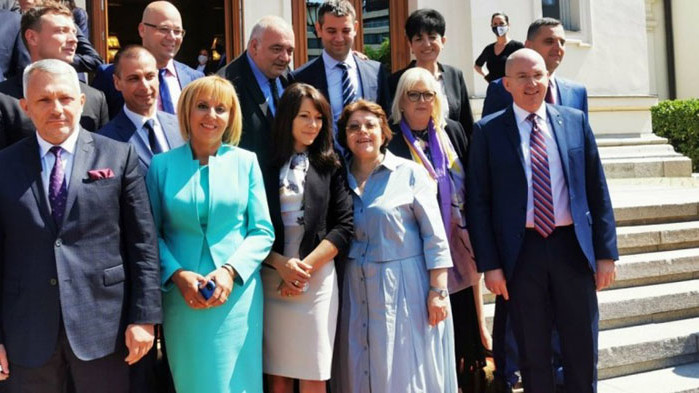 Ново 20: Манолова се отрече от Настимир Ананиев и ПП „Волт“