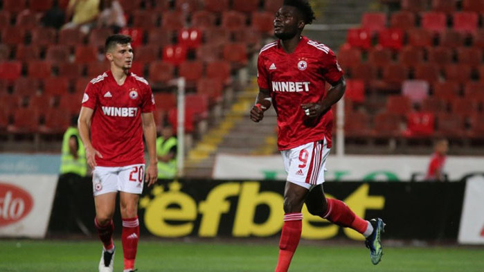 До момента Кайседо има 29 мача и 14 гола за