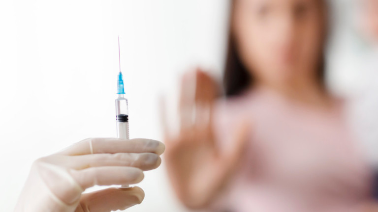 Гръцки антиваксъри отказаха да приемат кръв от ваксинирани срещу COVID-19
