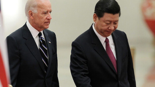 Американският президент Джо Байдън разговаря с китайския си колега Си