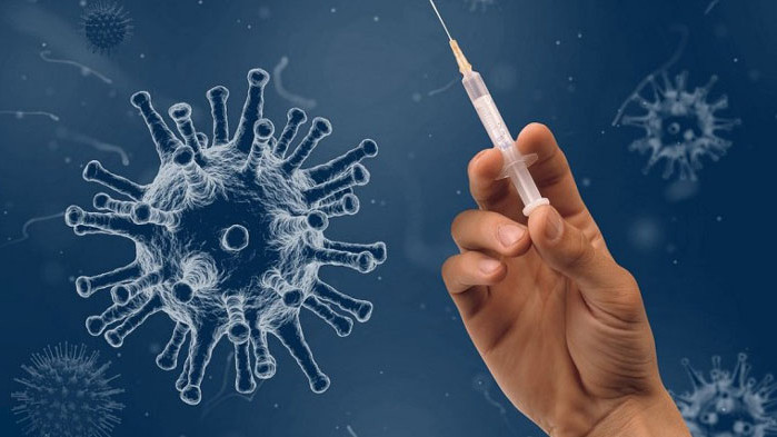 Експертният съвет към МЗ: Не трябва да се бърза за третата доза ваксина