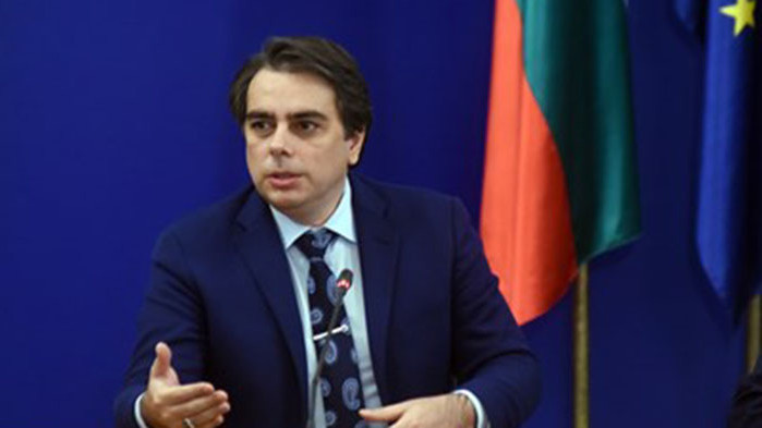 Държавата има пари и може да се позволи да се