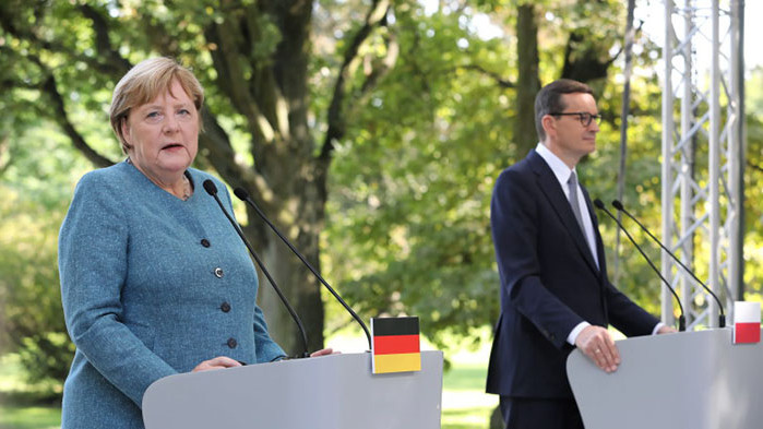 Германският канцлер Ангела Меркел призова Беларус да помогне на мигрантите, вместо