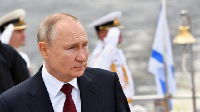 Руският президент Владимир Путин е разпоредил на правителството да увеличи заплатите на военните