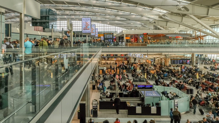От бившето най-натоварено летище в Европа, британското Heathrow (Хийтроу), обвиниха правителството