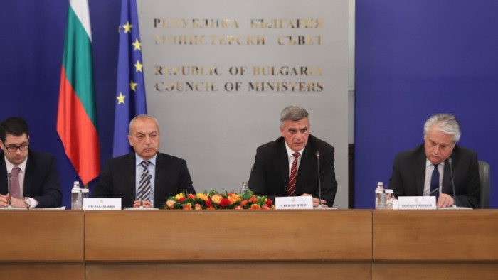 Стефан Янев и членовете на Министерския съвет се отчитат за