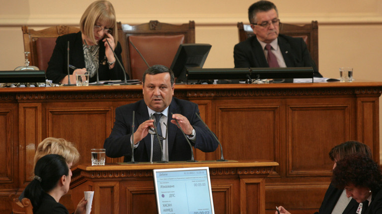 Адемов: Президентът и партиите сега не водят диалог и не работят за обединение