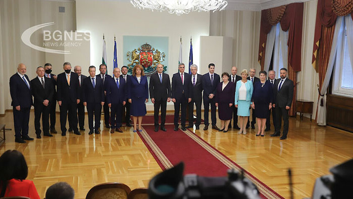 Румен Радев към служебните министри: Доказахте, че демократичното взаимодействие е възможно