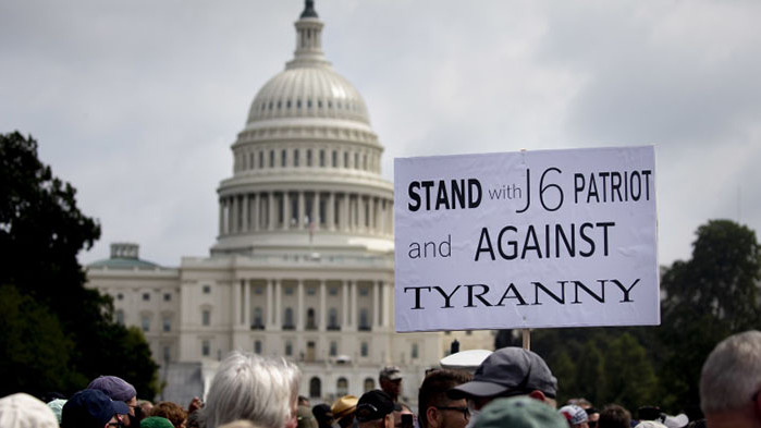 Малоброен протест на защитници на щурма над Капитолия се проведе във Вашингтон