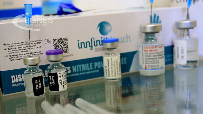 Проф. Младенов: Противоречивите мнения влияят негативно на ваксинационната кампания