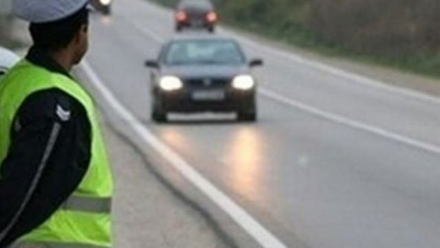 Близо 40 хиляди са проверените превозни средства от пътни полицаи