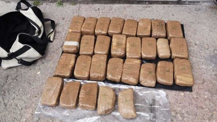 Заловиха близо 40 кг хероин на „Капитан Андреево“