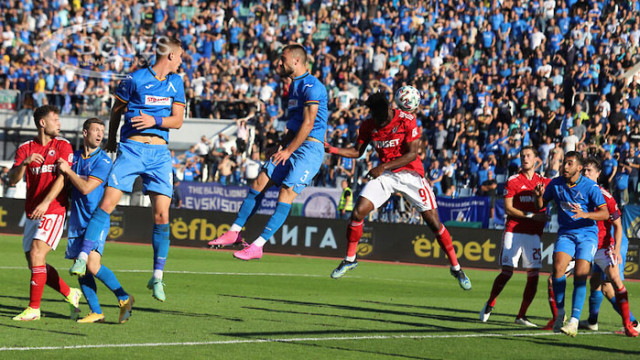 Отборът на ЦСКА победи Левски с 2 1 в голямото дерби