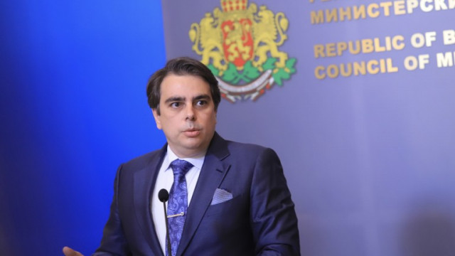Бившият финансов министър Асен Василев съди бившия депутат от Има