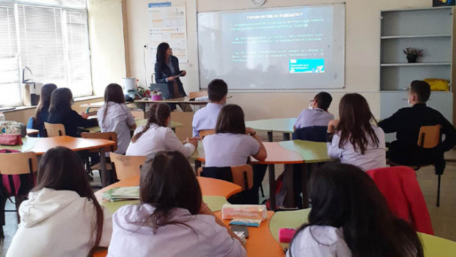 Ученици от Средно училище „Гео Милев“ участваха в дигитално събитие