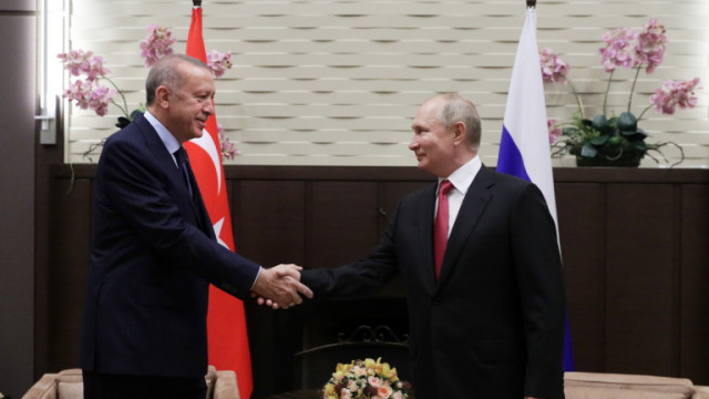 Президентът на Русия Владимир Путин приветства способността на Москва и Анкара