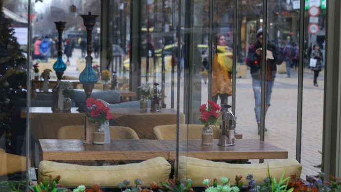 Те са вследствие на разговори на БАЗ и СЗБ със