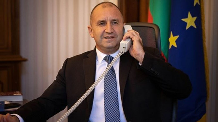 Двамата разговаряха по телефона В диалога си с Република Северна