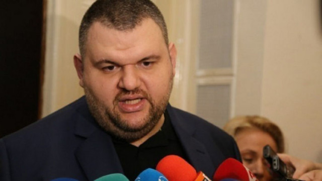 Бившият депутат от ДПС Делян Пеевски е единият българин свързан