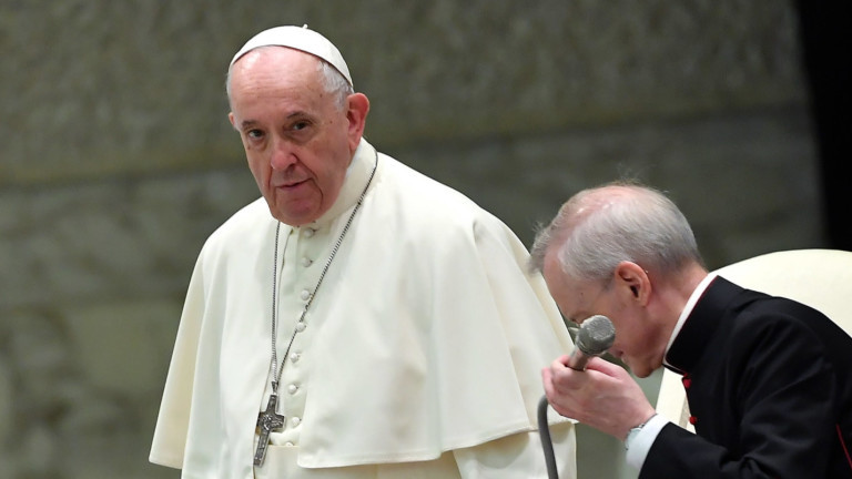 Папата се срамува от неспособността на Католическата църква да се справи със сексуалното насилие