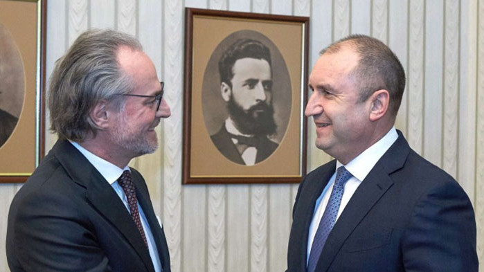 Лозан Панов: Радев е фалшив герой, нямаше право да използва протеста