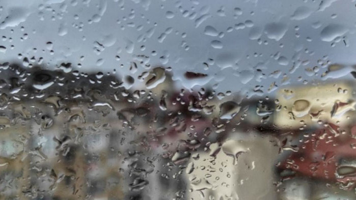 Над страната ще преобладава облачно време. На много места, главно