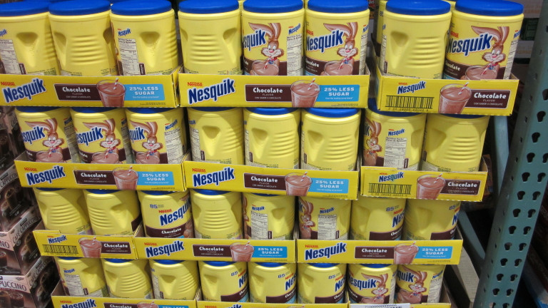 Най-голямата хранителна компания в света Nestle заяви, че вероятно ще има проблеми