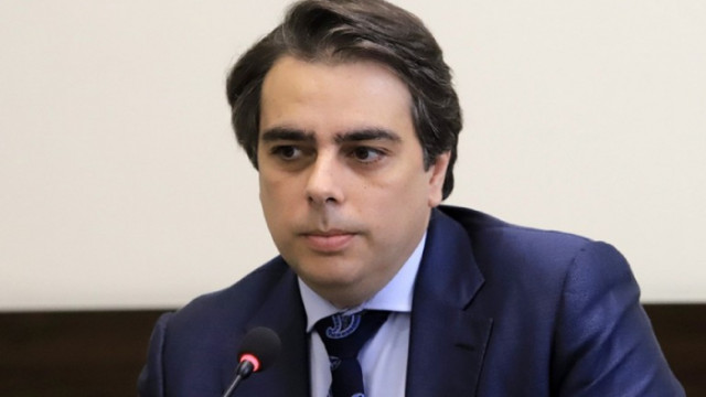 Бившият финансов министър Асен Василев е имал офшорна сметка но
