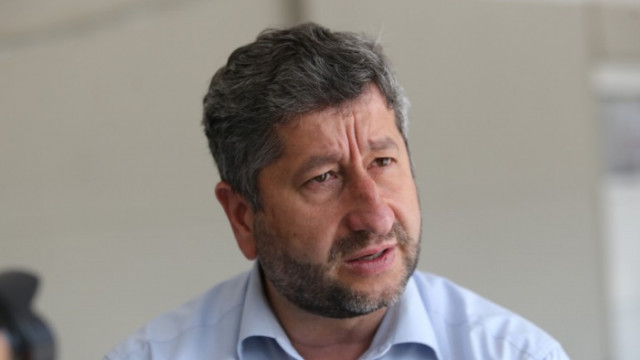 Демократична България поиска от Централната избирателна комисия да извърши нова