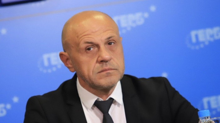 Г-н Рашков е част от предизборния процес и участието му