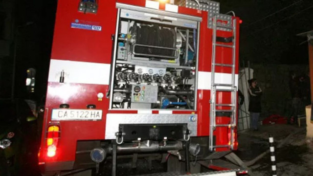 Две деца са загинали в пожар във варненския квартал Владислав Варненчик