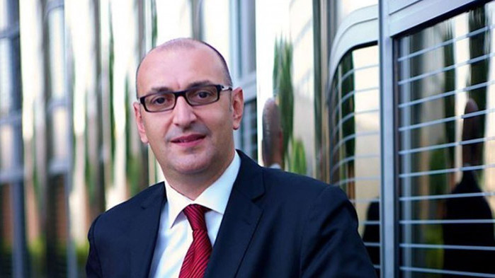 Хаосът и паниката на пазарите е висока. Цената на природния