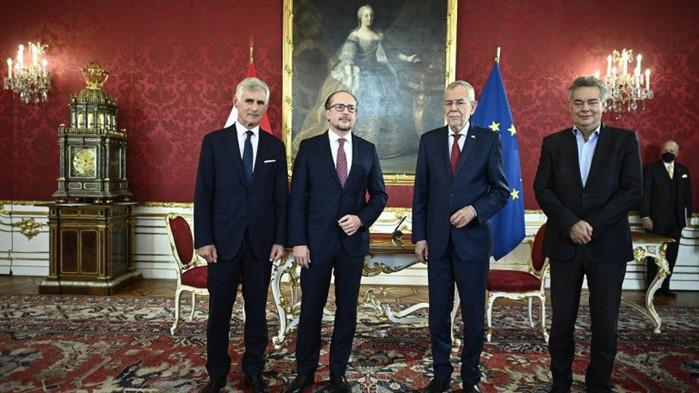 Австрийският външен министър Александър Шаленберг положи клетва като канцлер. Церемония