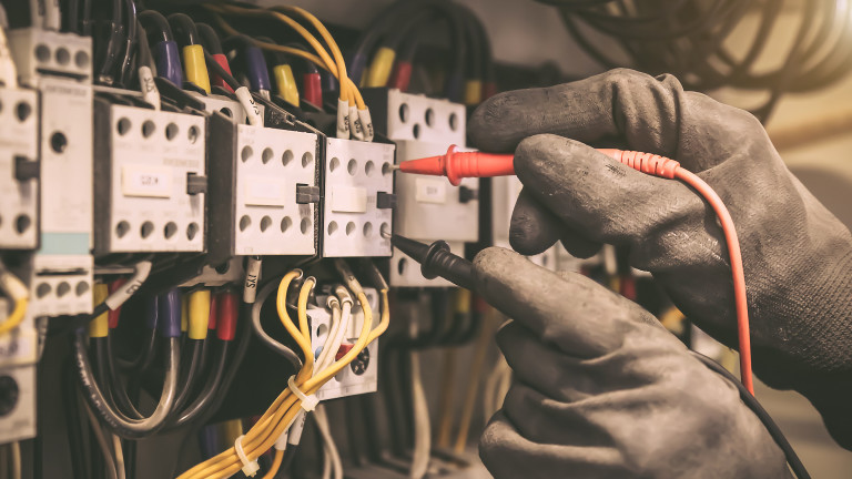 За бързи мерки срещу шоковото поскъпване на тока настояват от ССИ