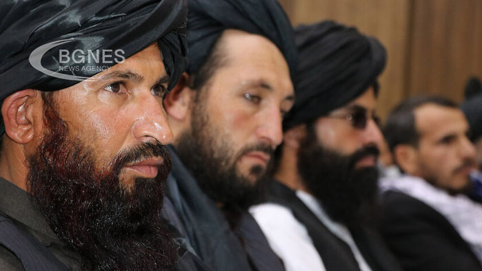 Талибаните призоваха САЩ да премахнат високопоставени служители на Кабул от списъка с терористи