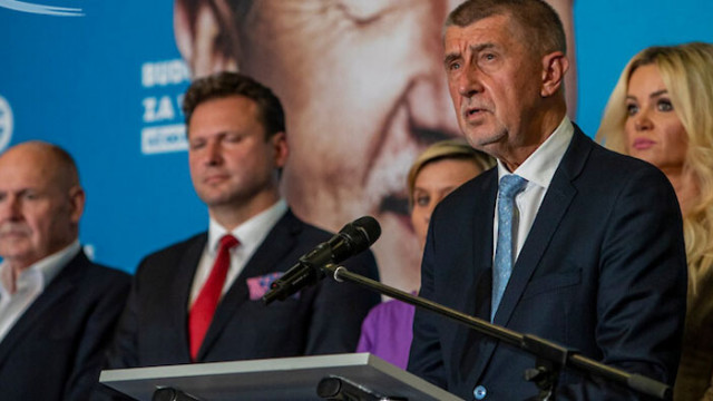 Действащият чешки премиер милиард Андрей Бабиш отхвърля предложението на президента