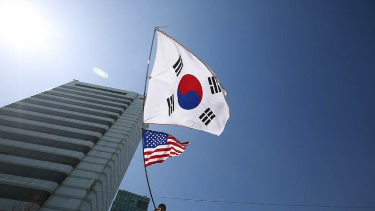 Шефовете на разузнаването на САЩ, Южна Корея и Япония се очаква