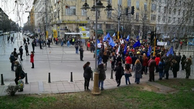 Поводът е нова заповед за изплащане на допълнителни възнаграждения за