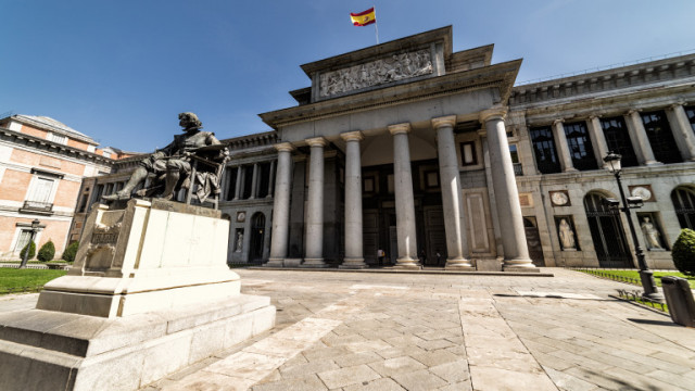 Протестиращи се барикадираха в музея Прадо в Мадрид съобщават испанските