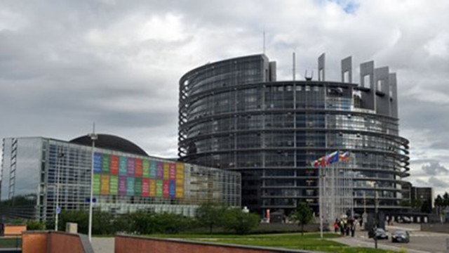 Председателят на Европейския парламент Дейвид Сасоли възложи днес на правните