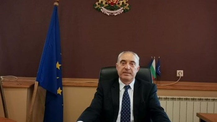 Служебното правителство си играе на „Иди си, ела си“ с областния на Пловдив