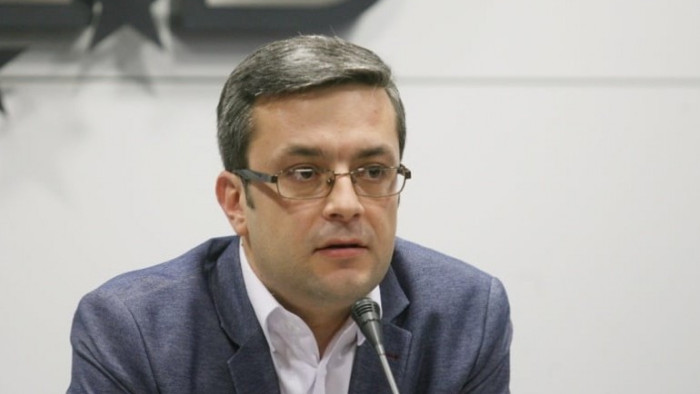 Биков: Можем ли да разрушим границите с Република Северна Македония?