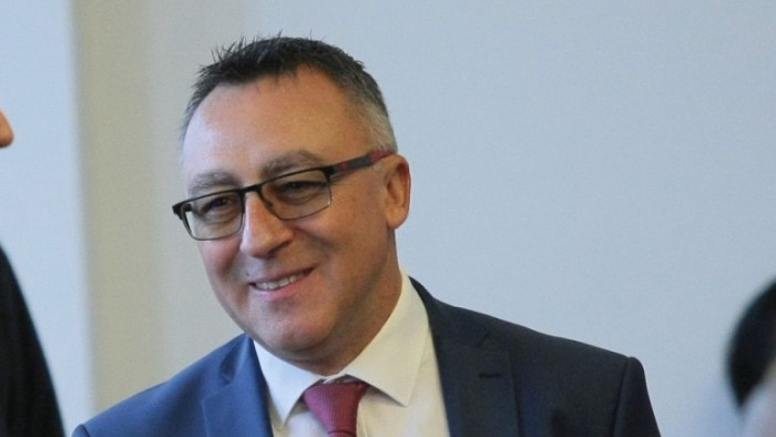 До две седмици учениците от начален етап е наложително да