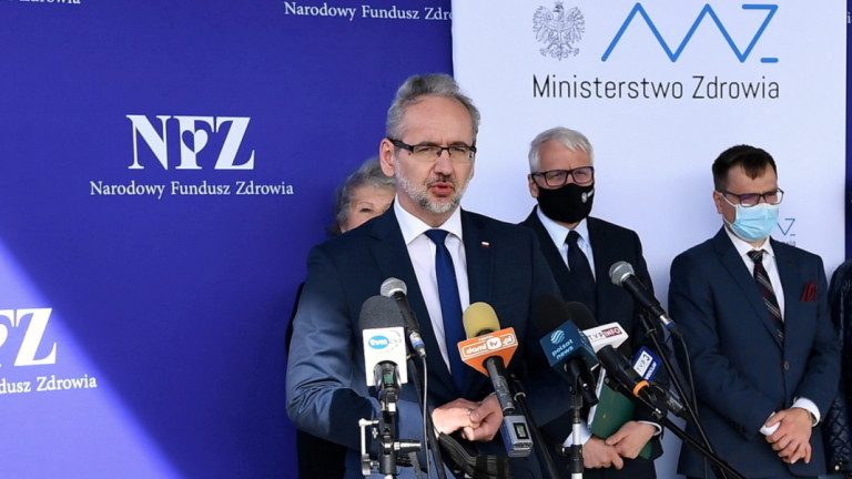 Полша затяга ограниченията при ръст на Covid случаите