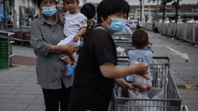 Властите в някои региони на Китай започнаха ваксинация на деца