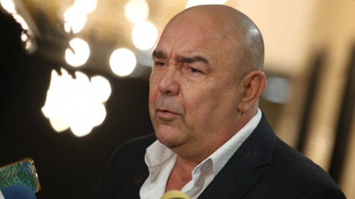 Сърменов: Тези, които до вчера крещяха, че няма пандемия, сега са облечени във власт