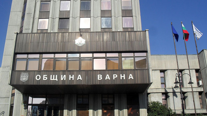 Общинският съвет във Варна се събира на онлайн заседание. То