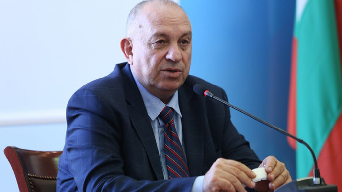 Зам.-министър Златанов: Ако пандемията продължи с това темпо, неминуемо ще се стигне до локдаун