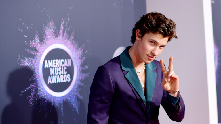 Подобно на редица звезди, като Ева Мендес, и певецът Шон