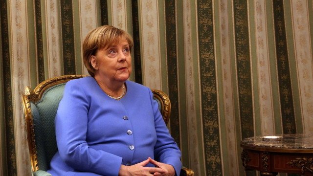 Германският канцлер Ангела Меркел алармира за нарастващите случаи на коронавирус и